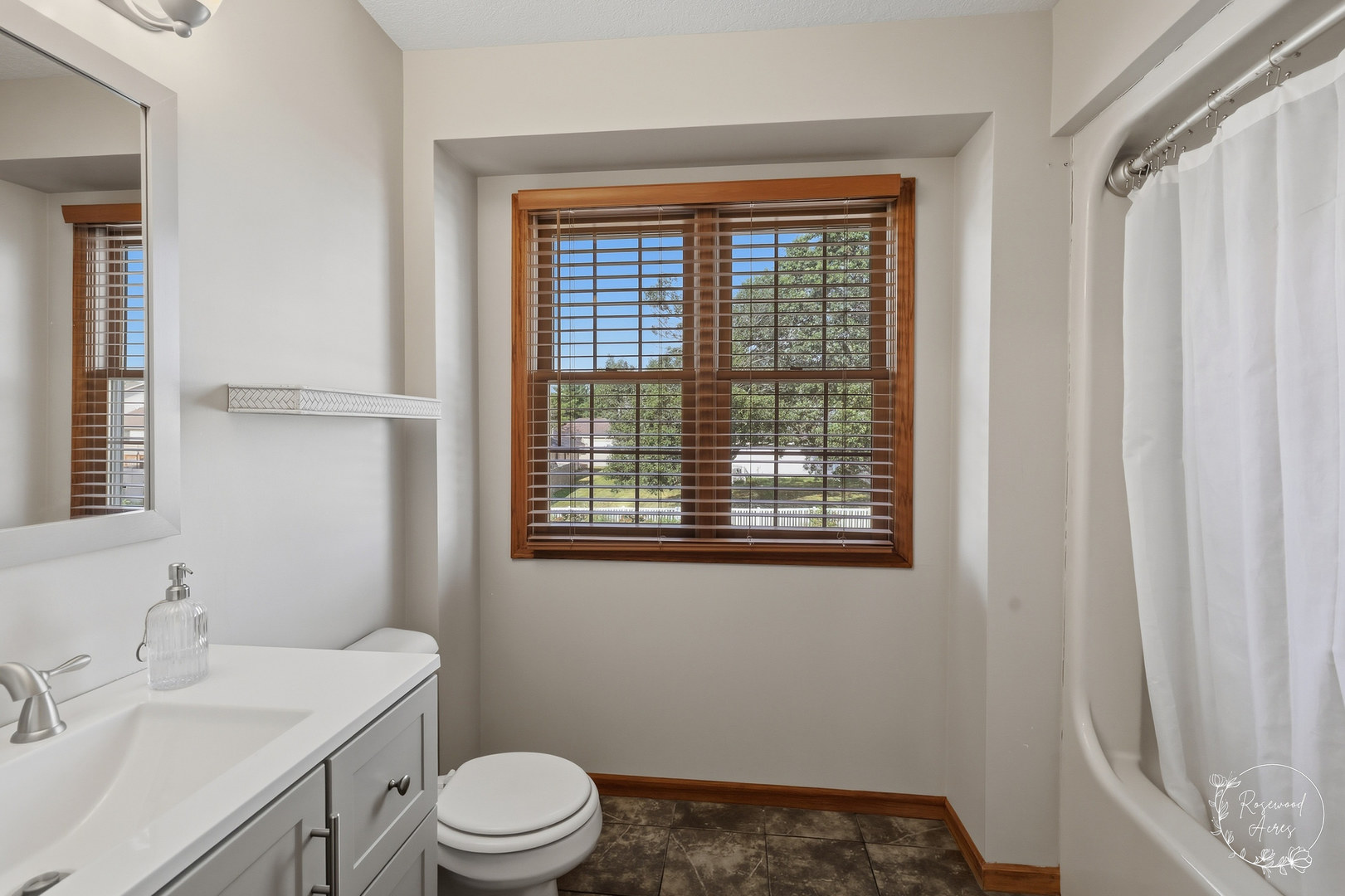 1177 George Lane Property Photo 7