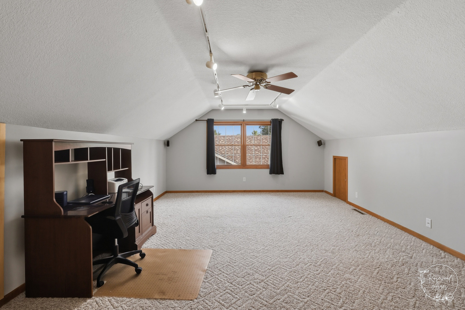 1177 George Lane Property Photo 12