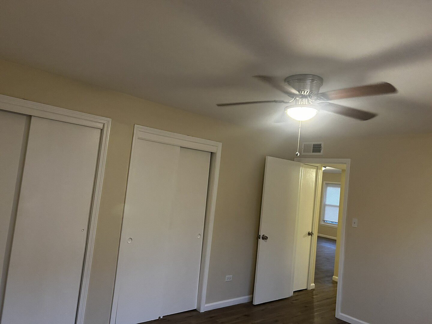 8333 S Maryland Avenue 101 Property Photo 6