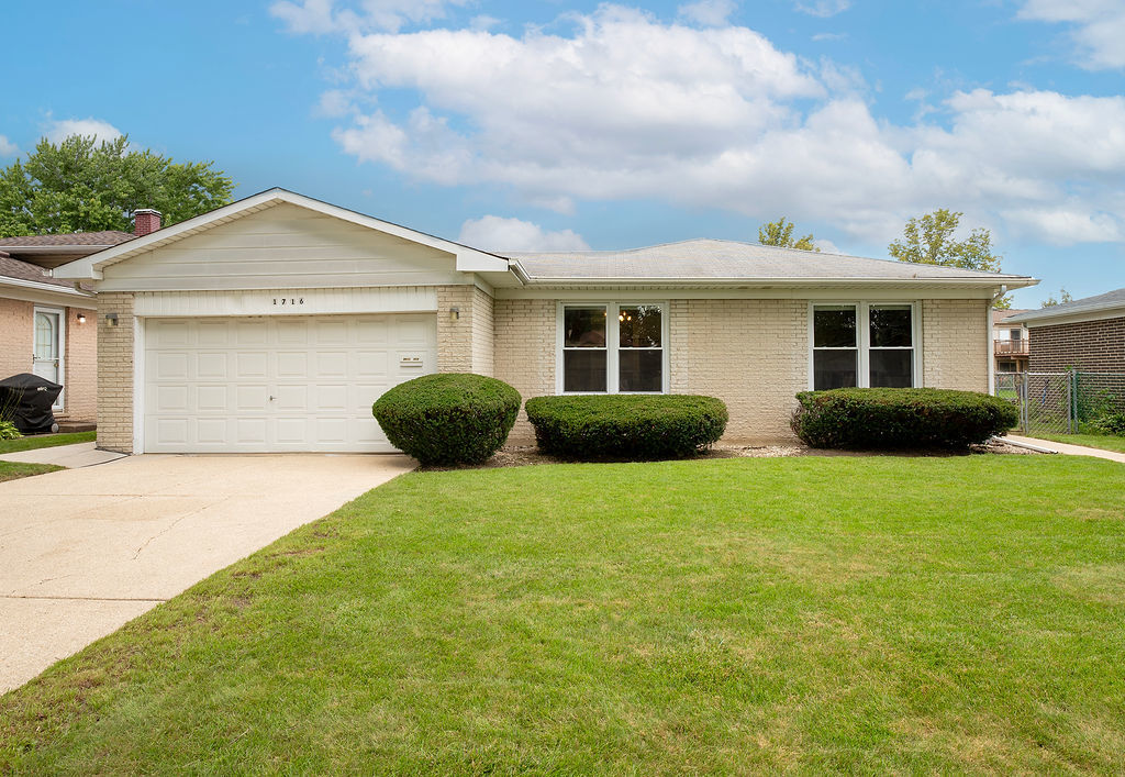 12734822 Property Photo 1