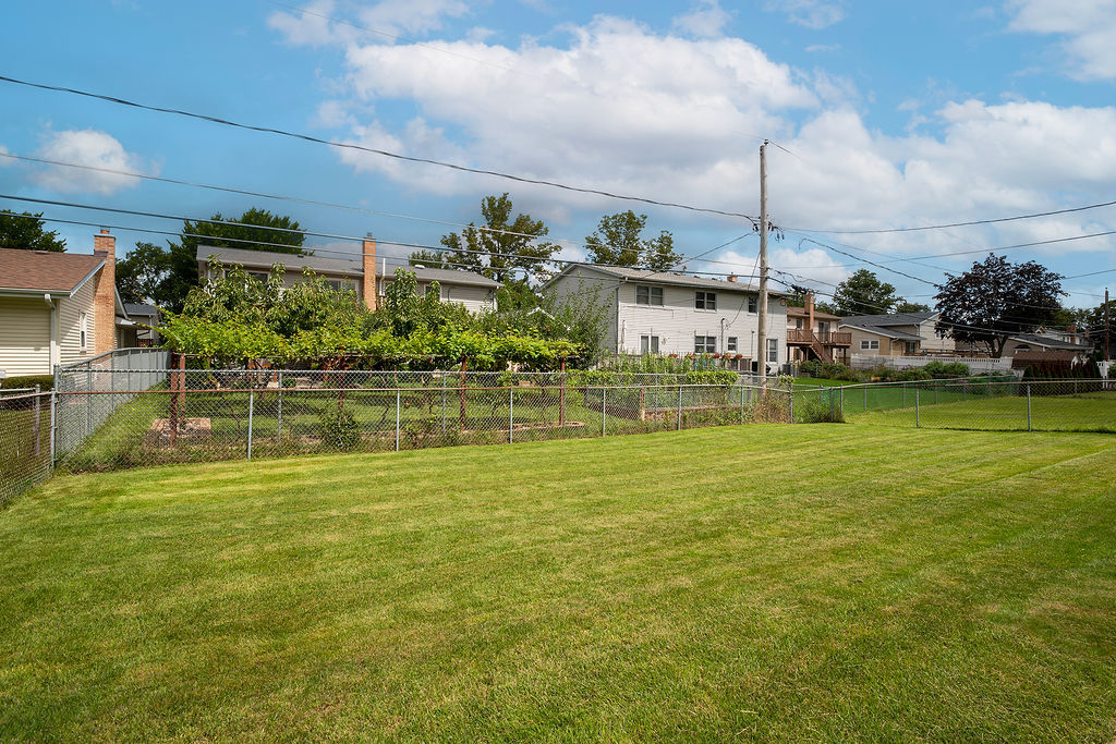 12734822 Property Photo 23