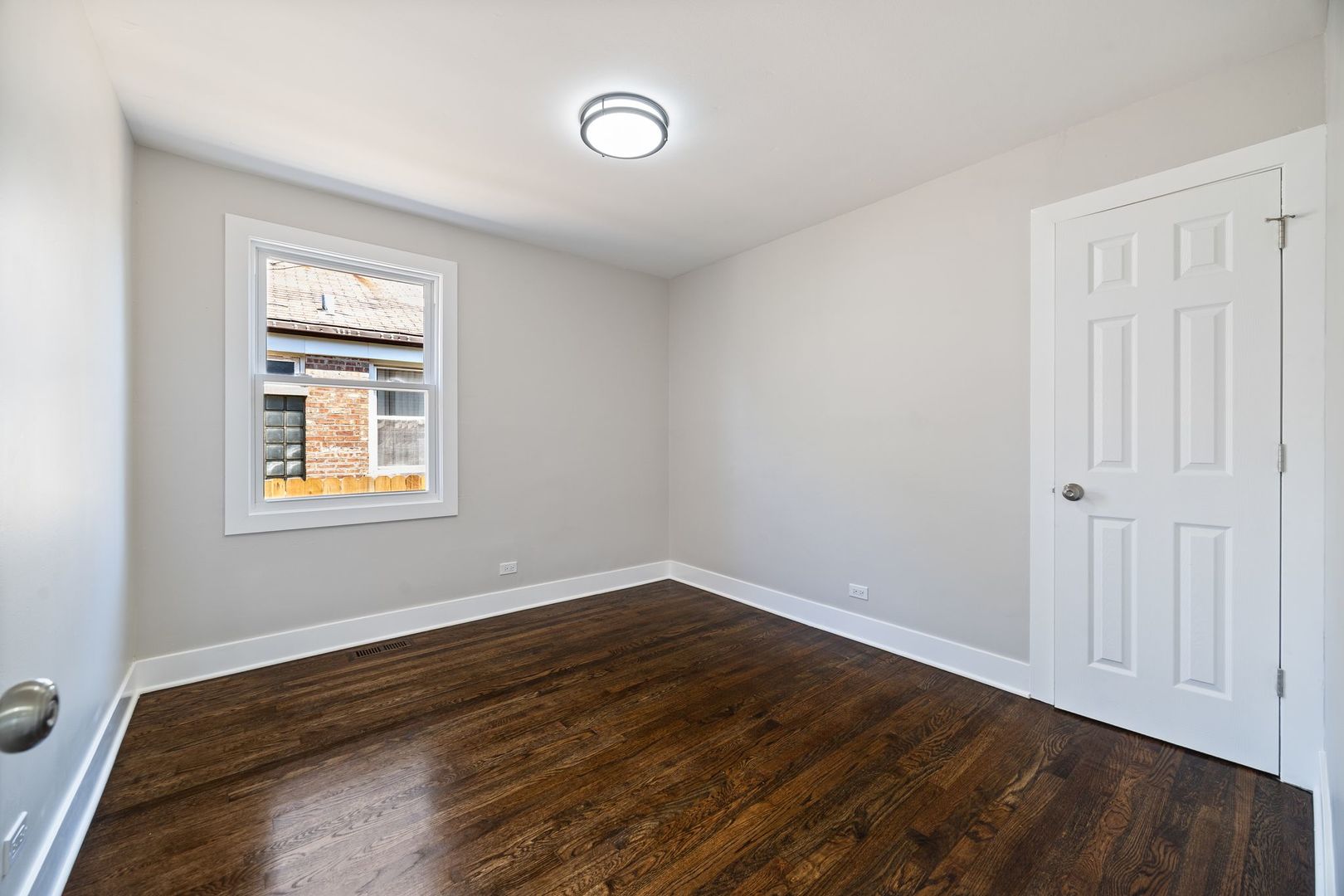 12742 S Parnell Avenue Property Photo 7