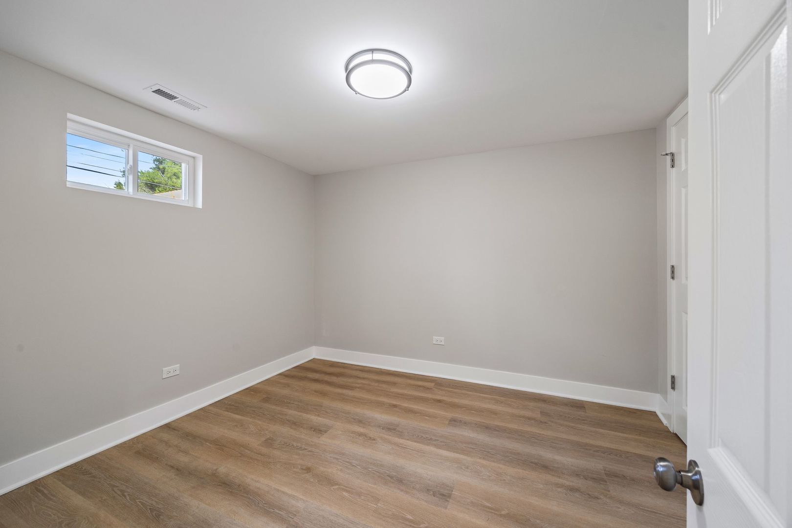 12742 S Parnell Avenue Property Photo 15