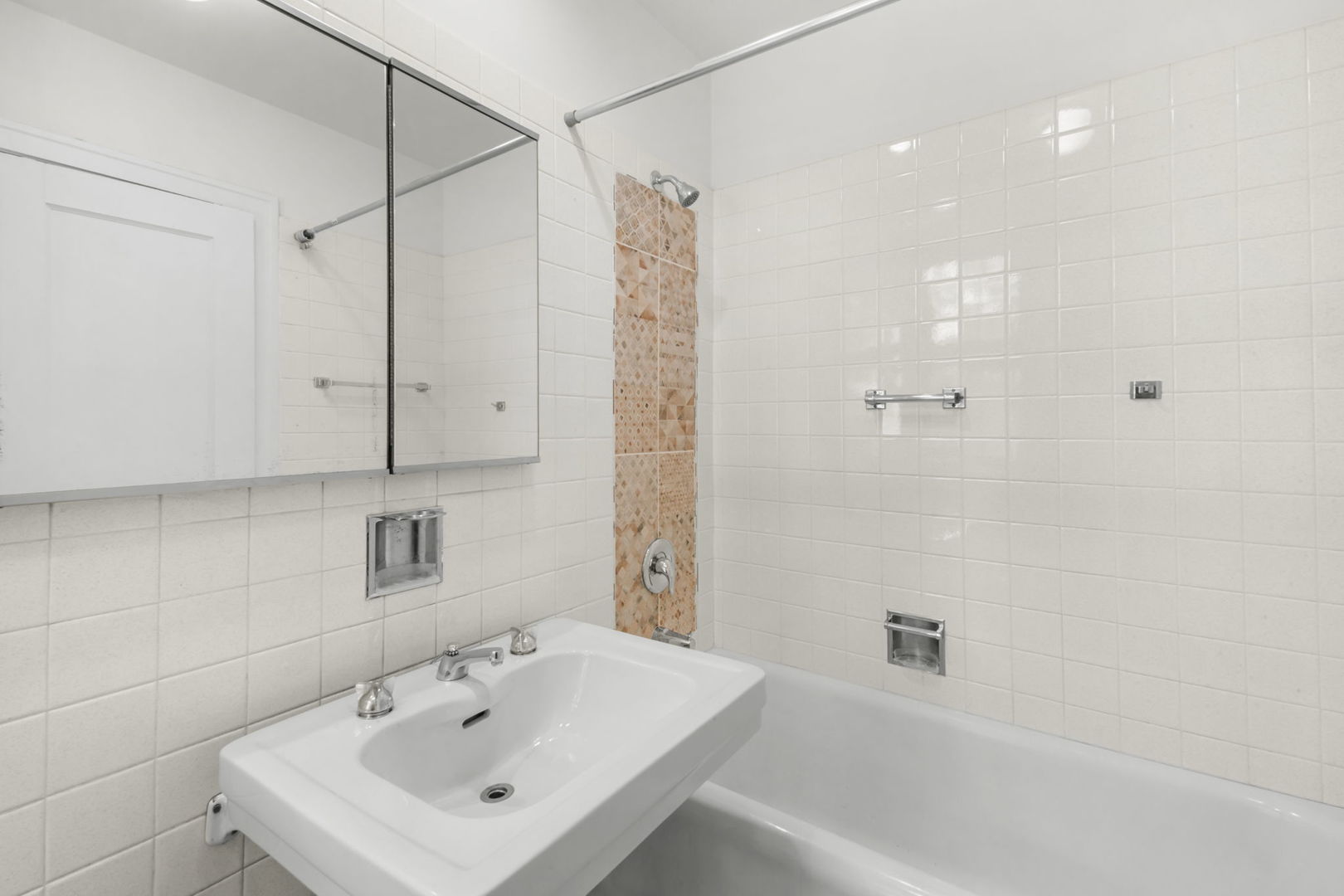 5000 S East End Avenue 2a Property Photo 14