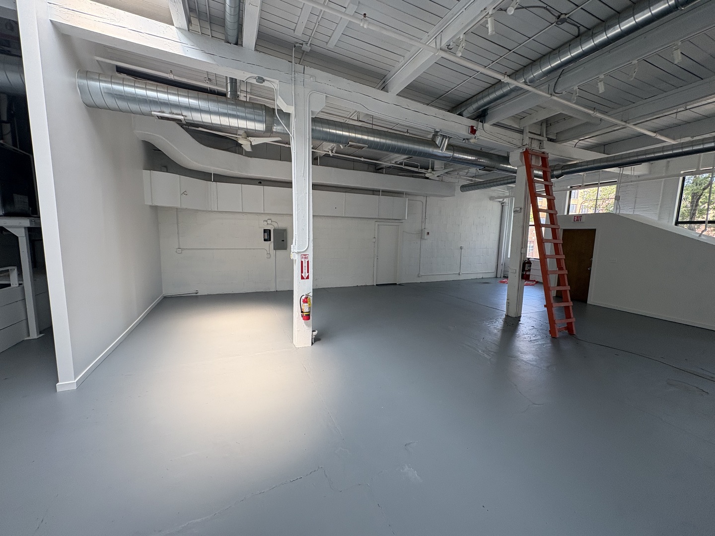 1517 W Carroll Avenue Property Photo 2