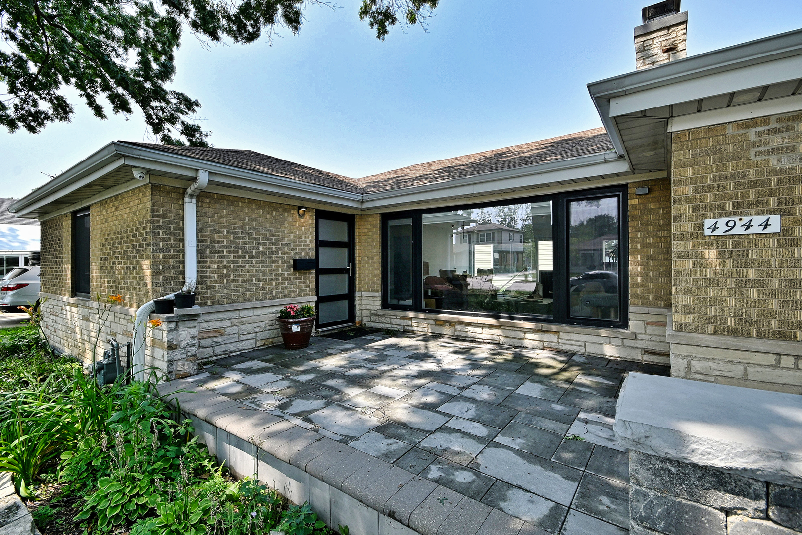 4944 Jarvis Avenue Property Photo 2