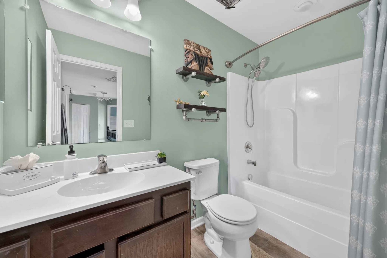 594 Camellia Avenue Property Photo 14