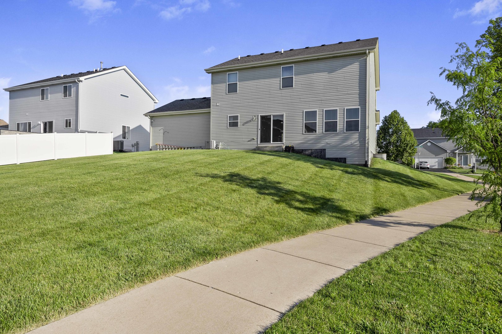 594 Camellia Avenue Property Photo 30