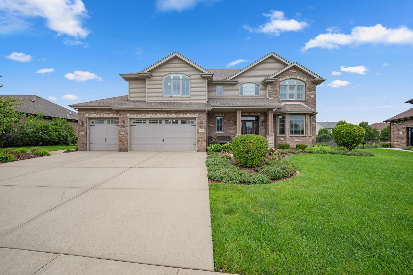 2837 Taylor Glen Drive Property Photo 1