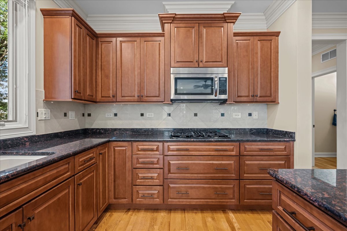 301 Brownstone Drive Property Photo 8