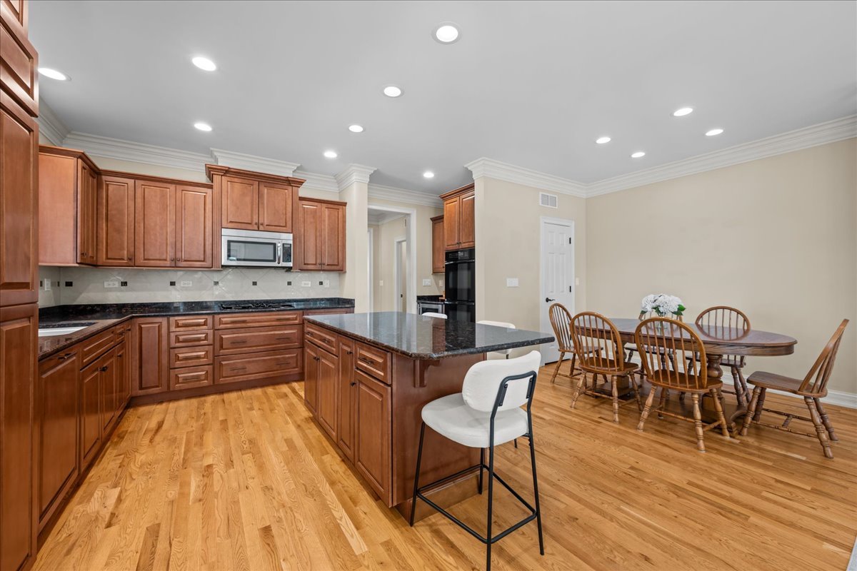 301 Brownstone Drive Property Photo 10