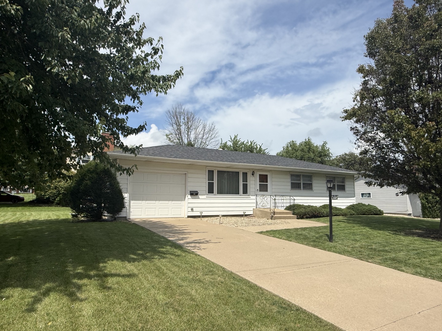 2327 13th Street Property Photo 1