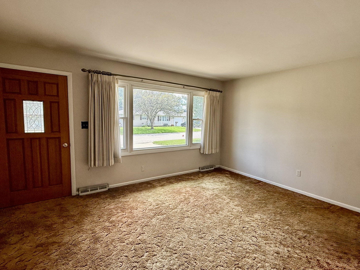 2327 13th Street Property Photo 3