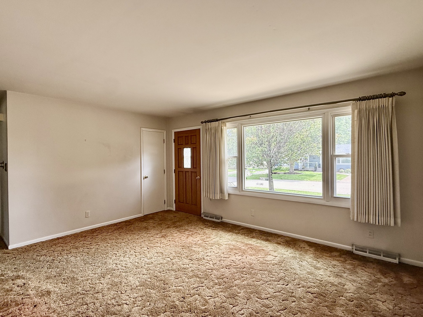 2327 13th Street Property Photo 4