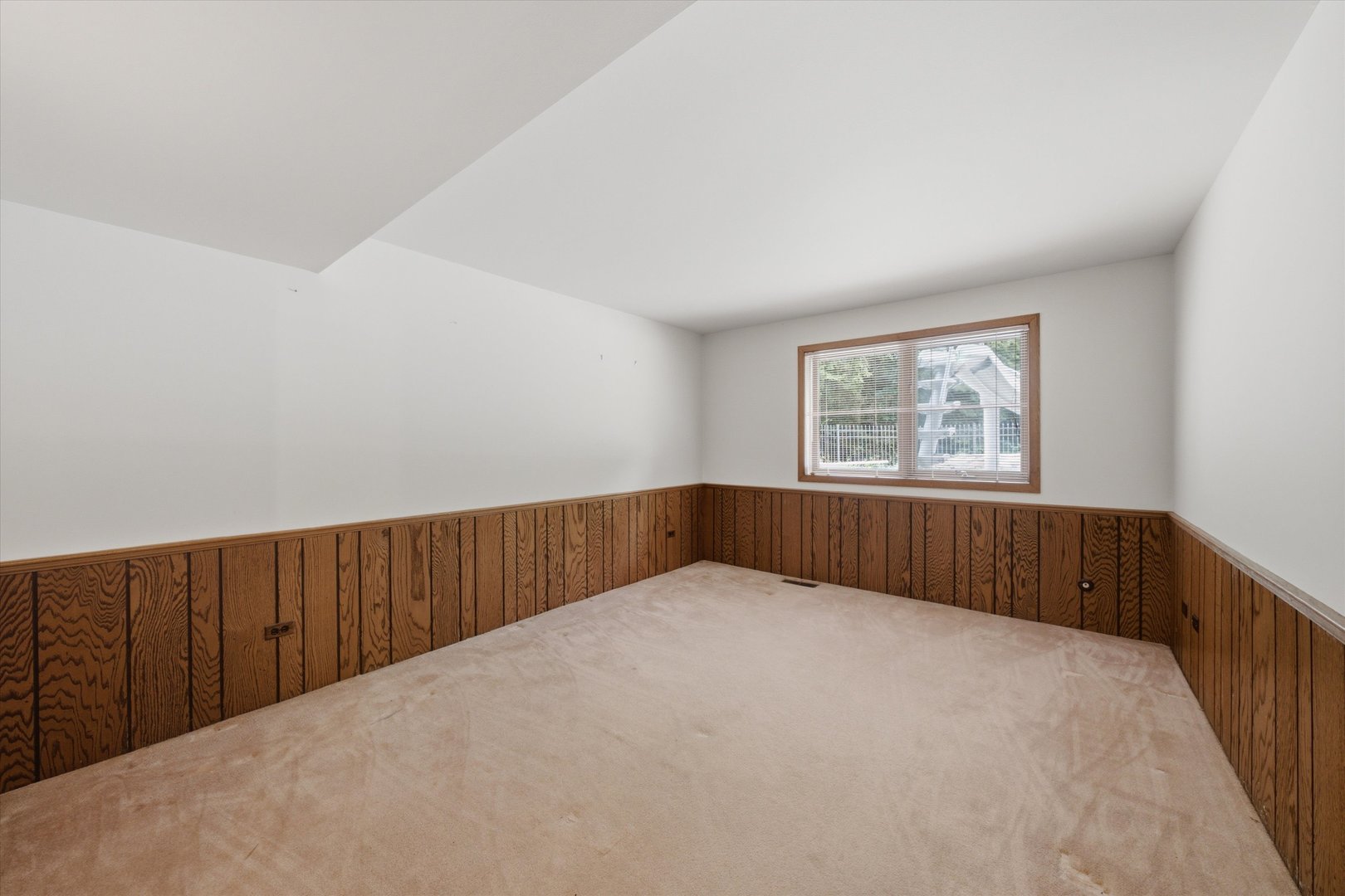 1664 E Rietveld Drive Property Photo 32