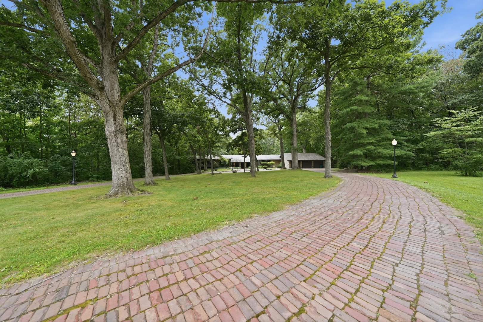 1664 E Rietveld Drive Property Photo 46