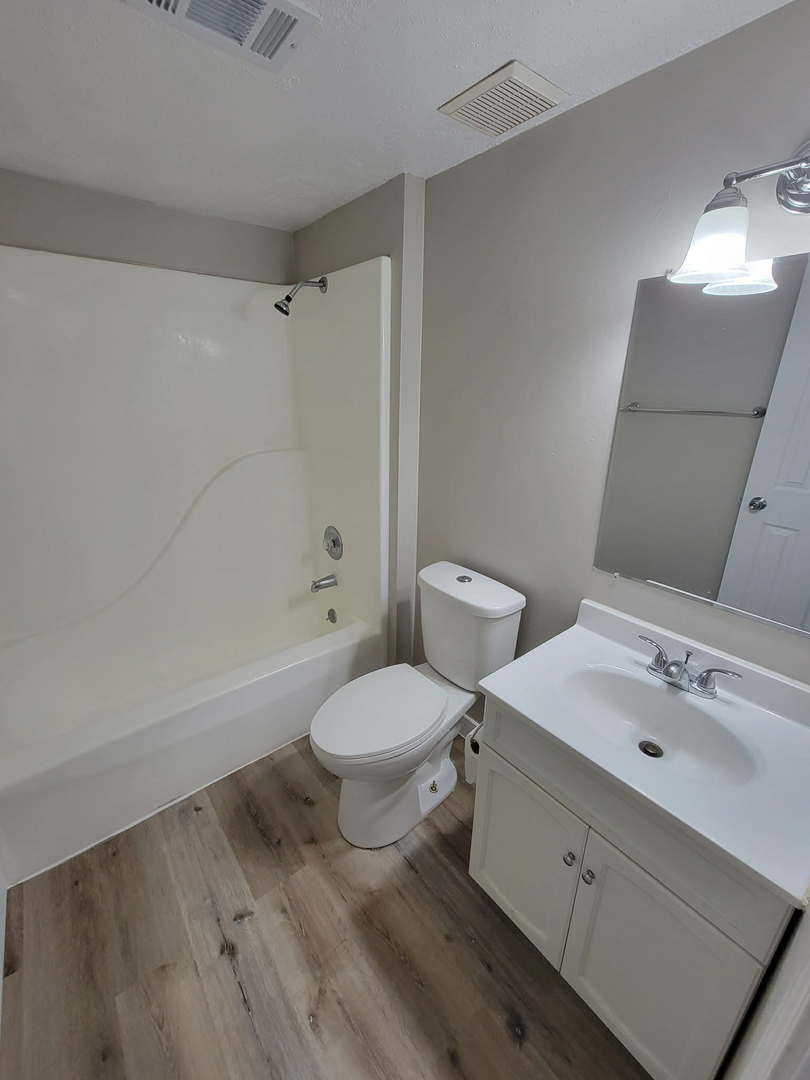 2770 Tech Drive 412 Property Photo 6