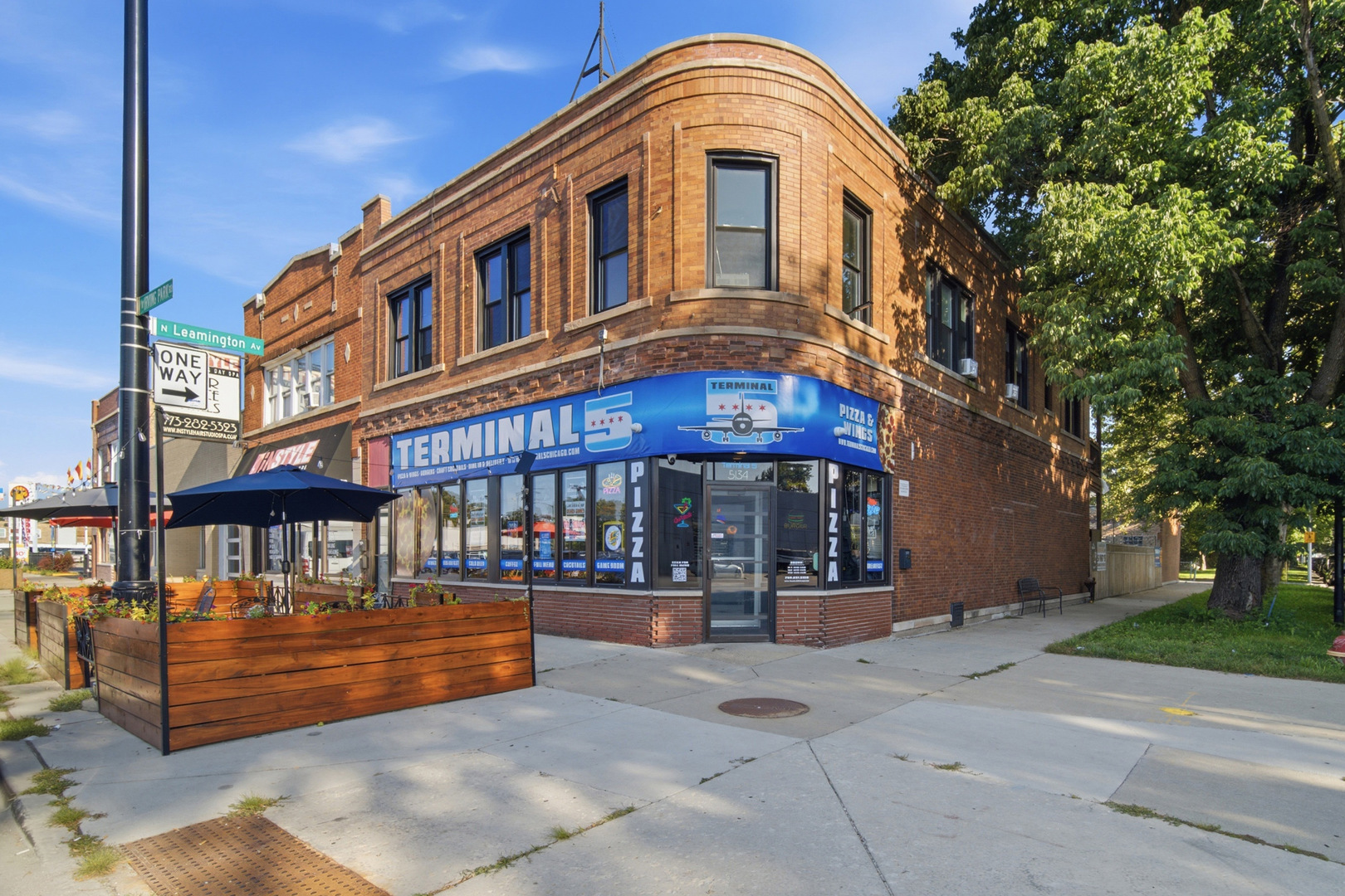 5134 W Irving Park Road Property Photo 1