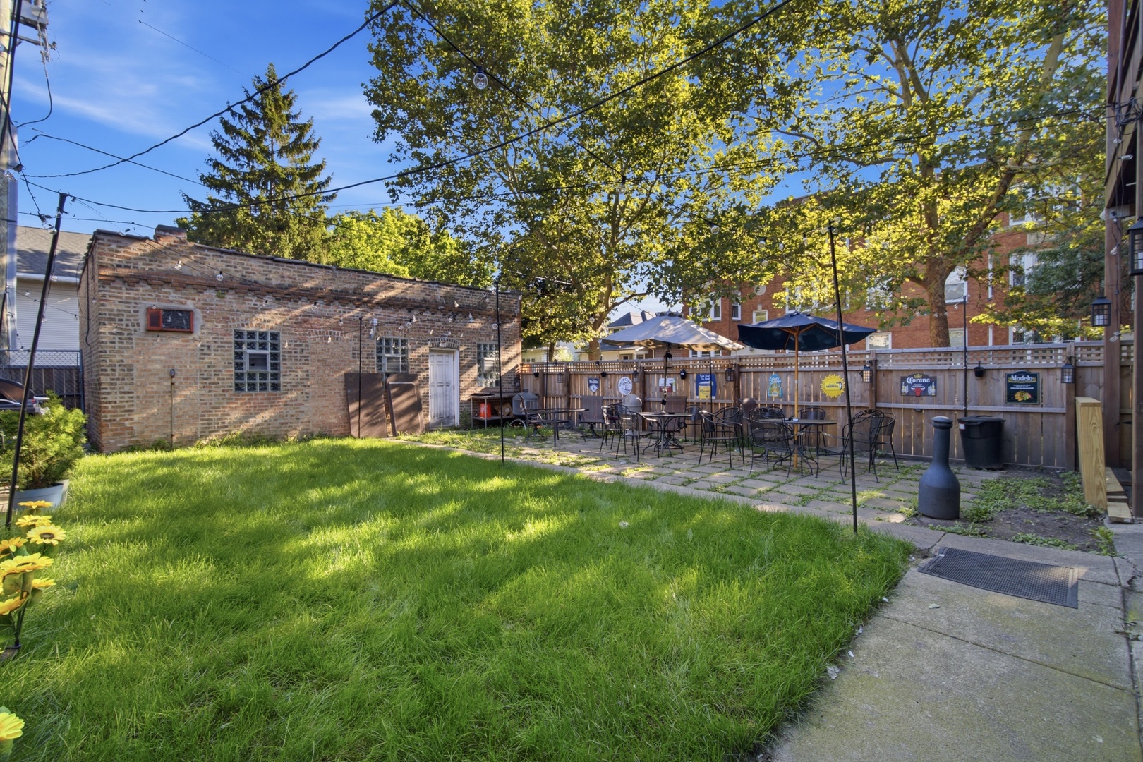 5134 W Irving Park Road Property Photo 17