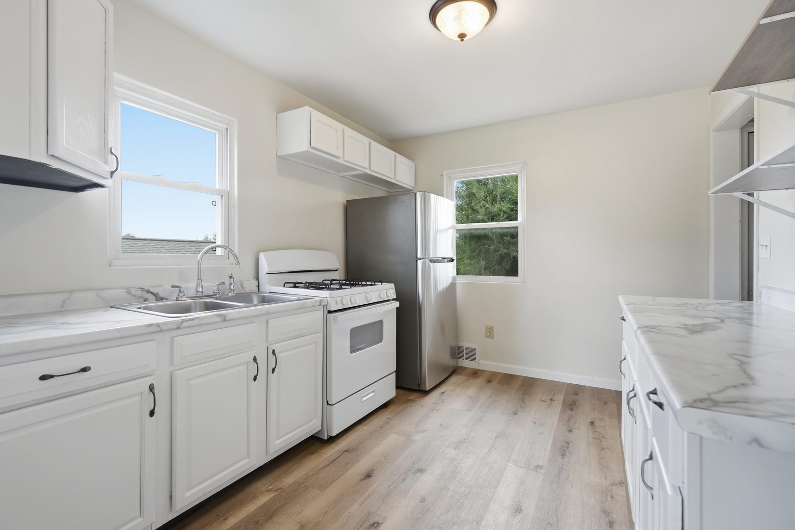 135 4th Street Property Photo 4