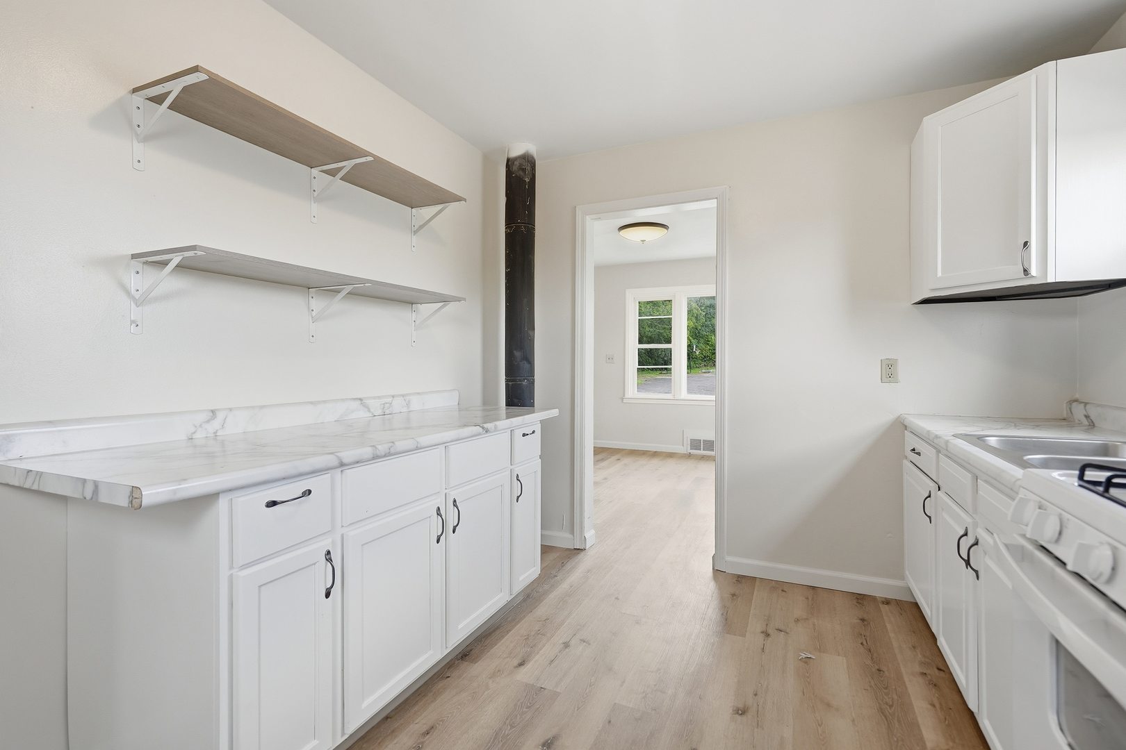 135 4th Street Property Photo 5