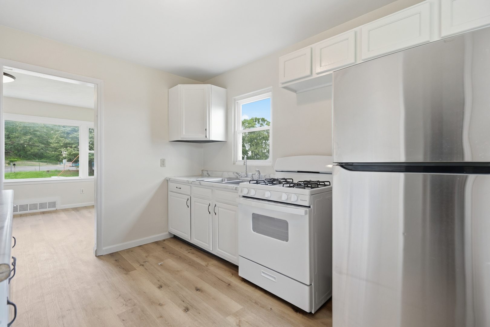 135 4th Street Property Photo 6
