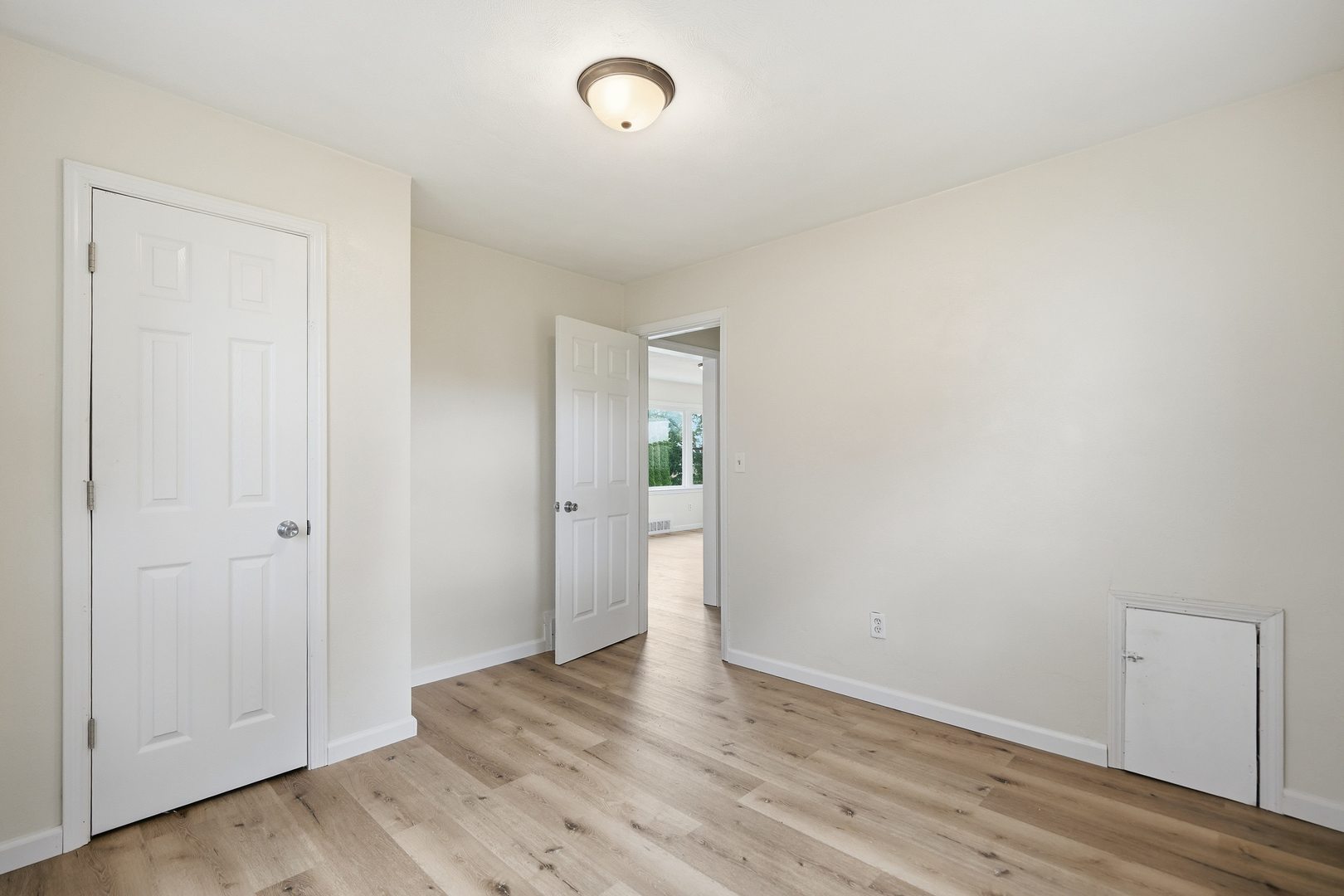 135 4th Street Property Photo 11