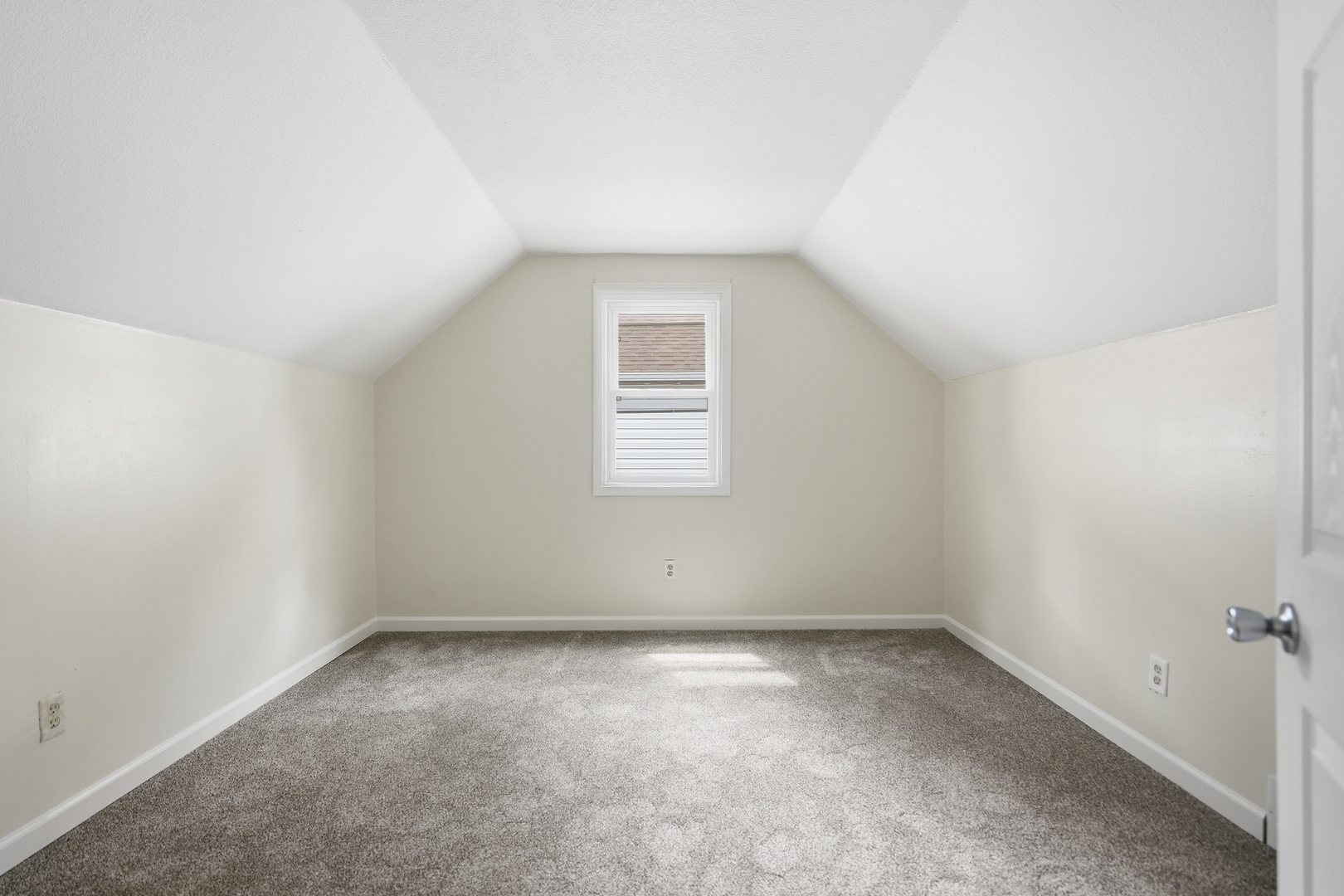 135 4th Street Property Photo 13