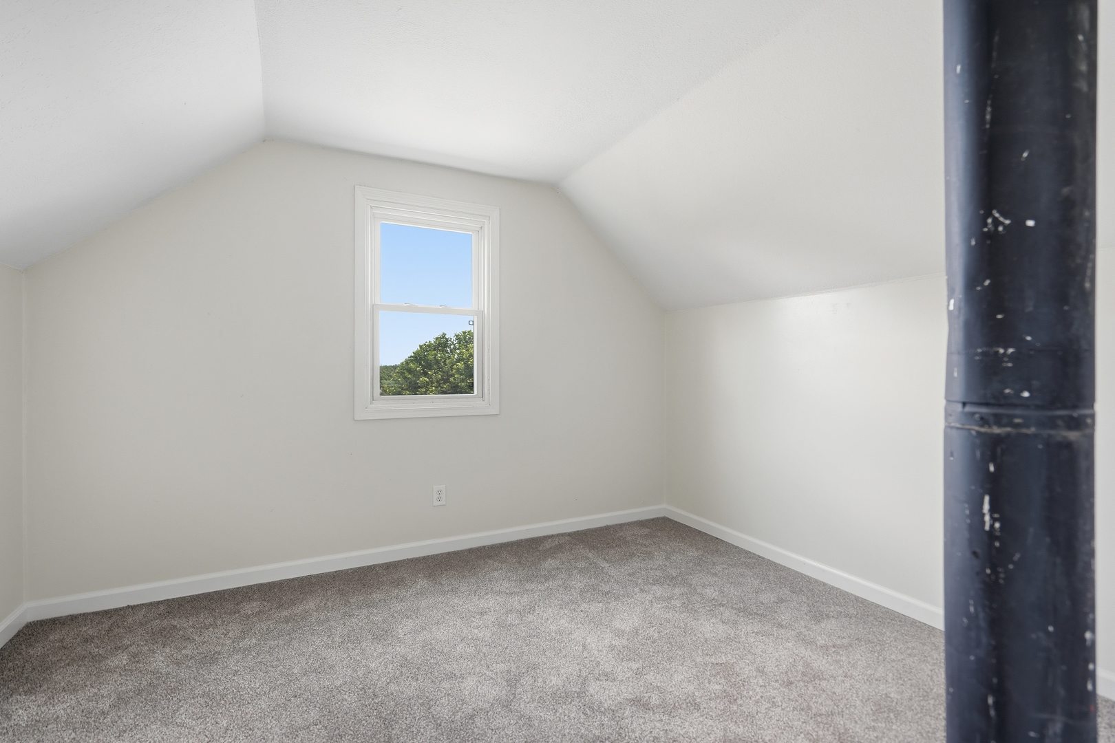 135 4th Street Property Photo 15