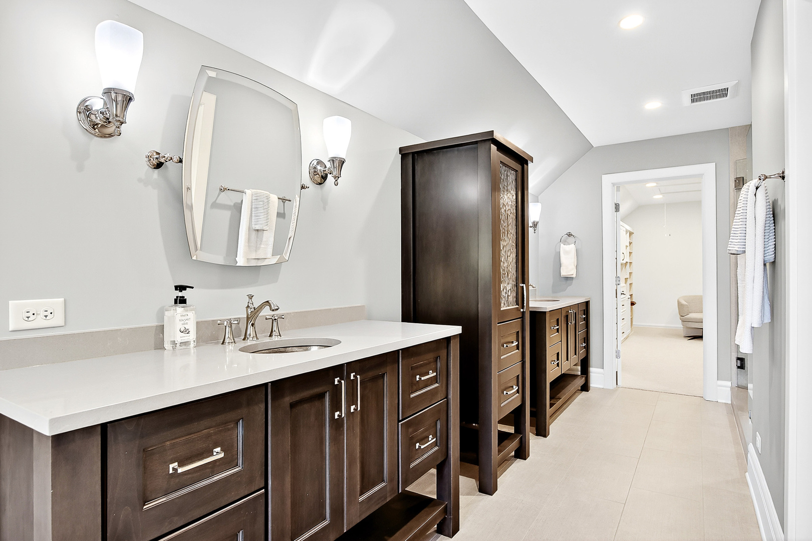 827 Edgewater Parkway Property Photo 30