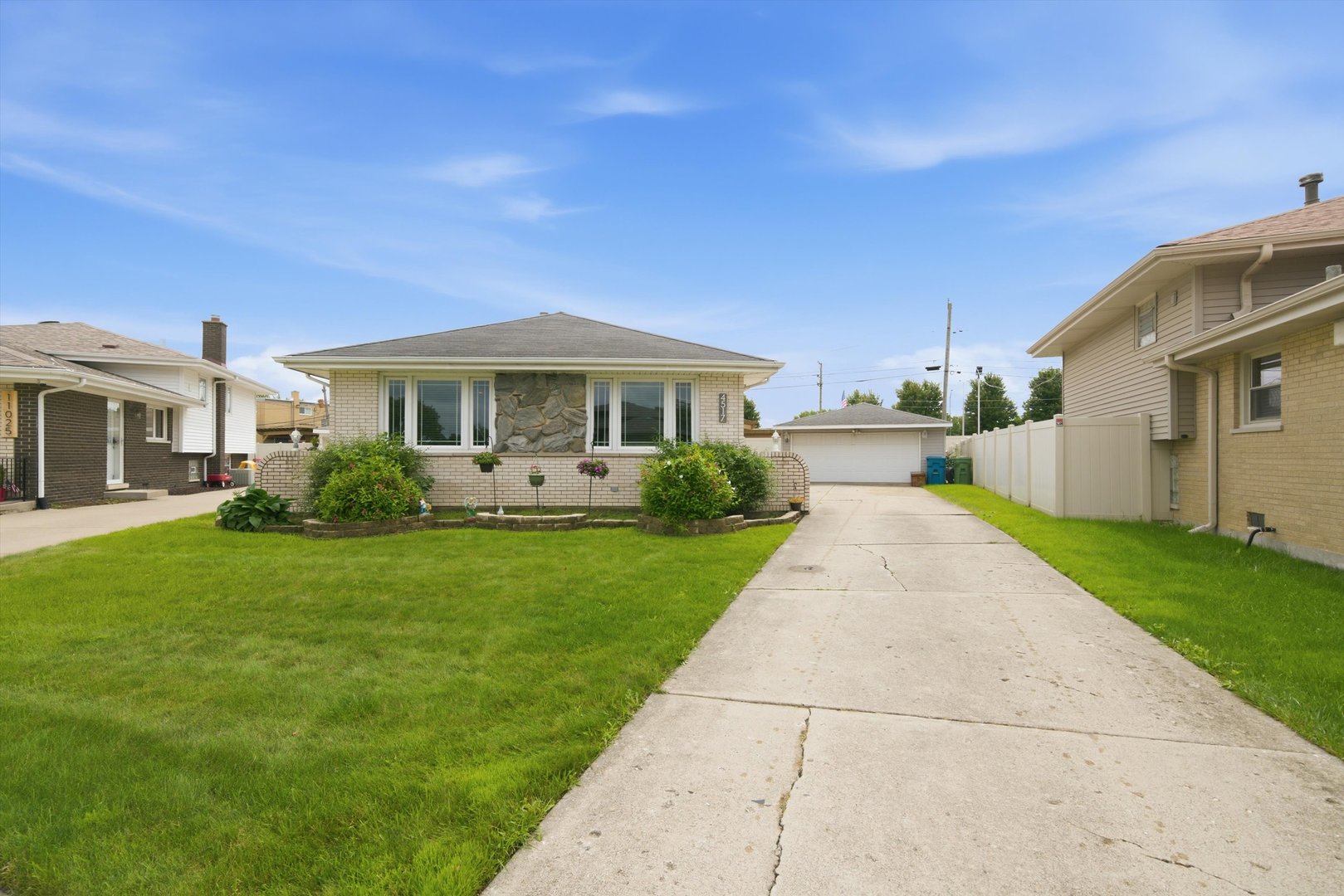 4517 110th Place Property Photo 1