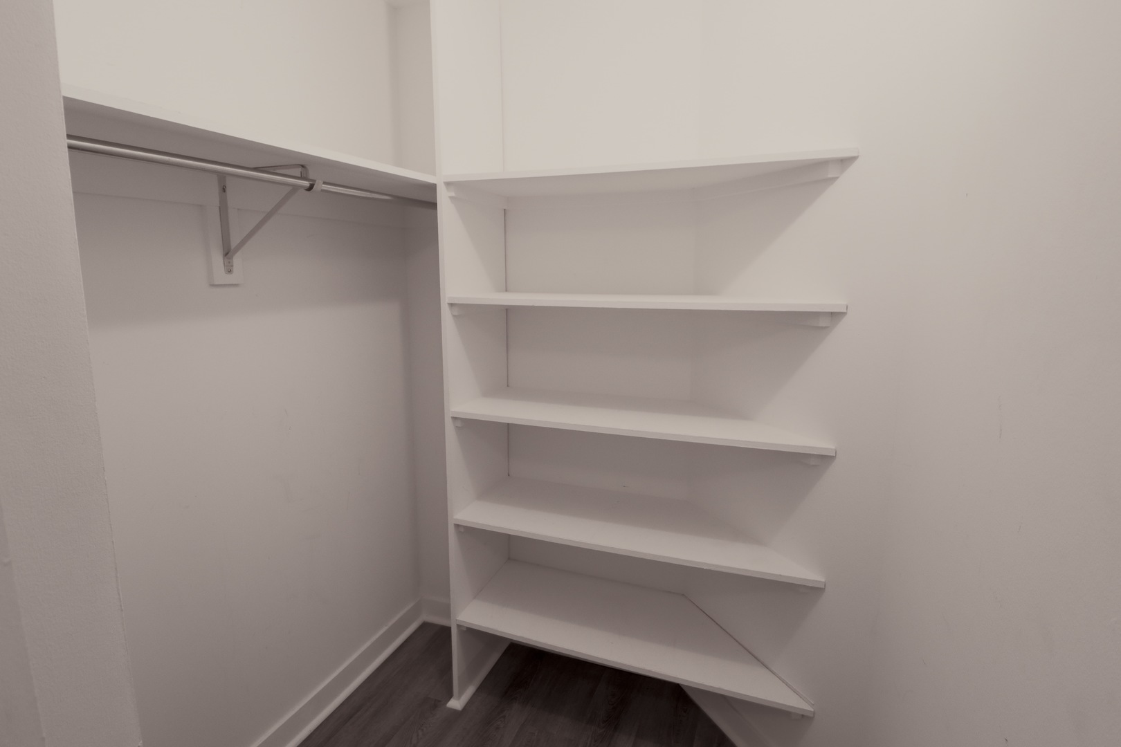 3660 N Lake Shore Drive 2106 Property Photo 10