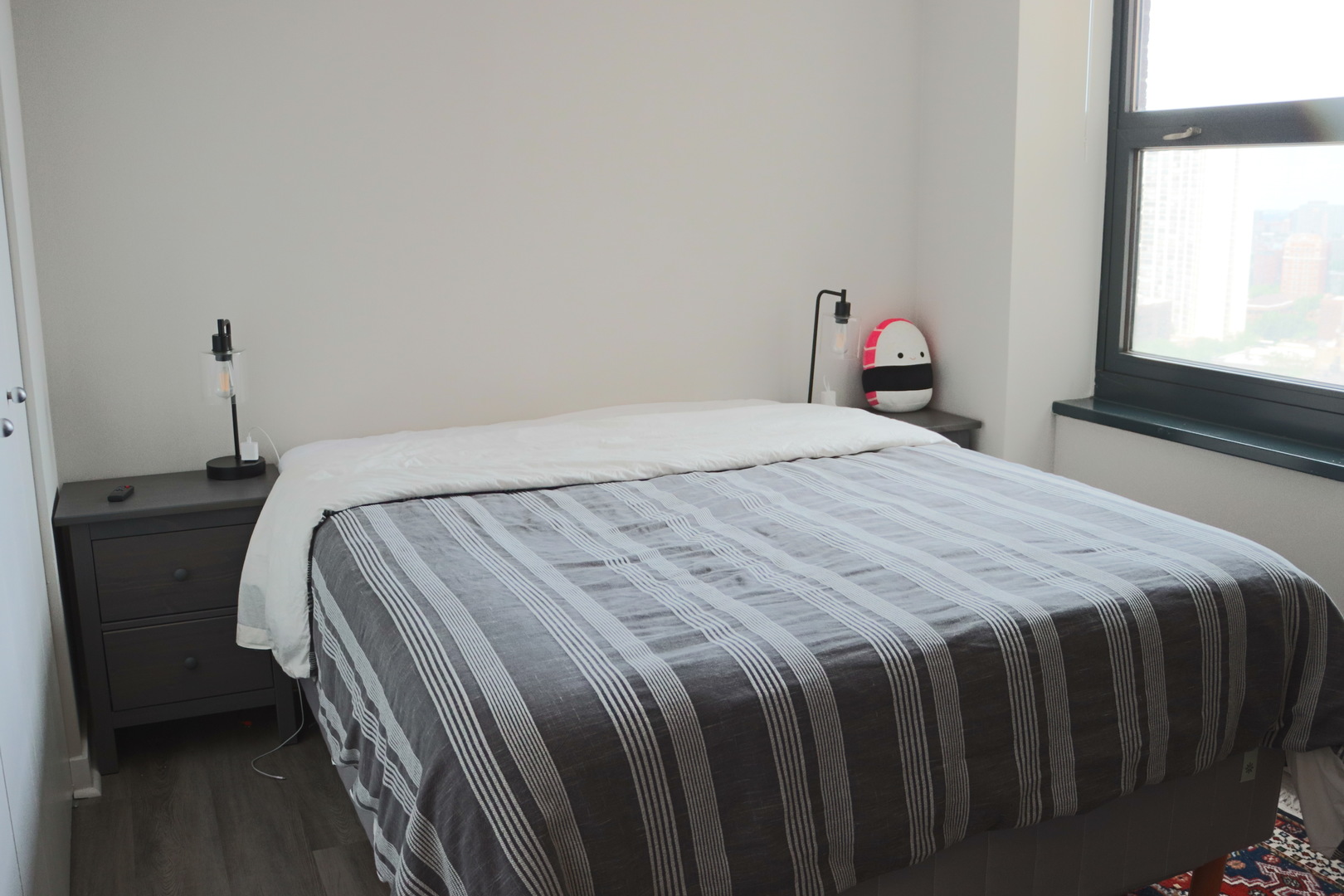 3660 N Lake Shore Drive 2106 Property Photo 11