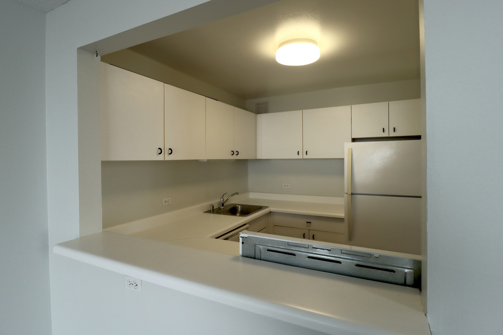 3660 N Lake Shore Drive 2106 Property Photo 11