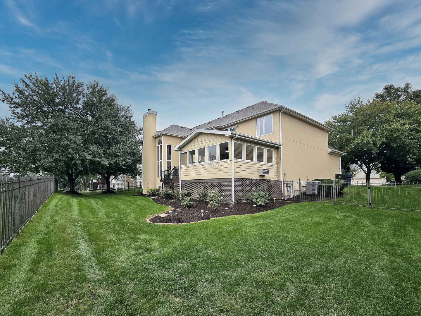 1944 Clyde Drive Property Photo 6