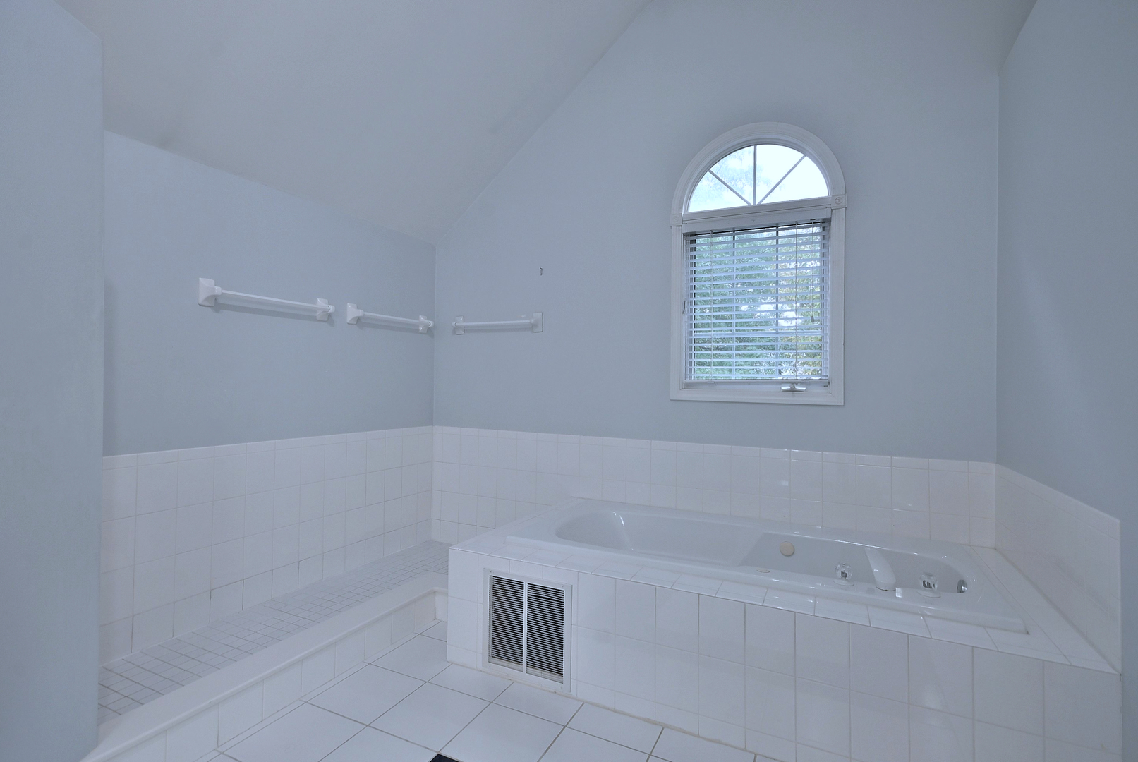 1944 Clyde Drive Property Photo 39