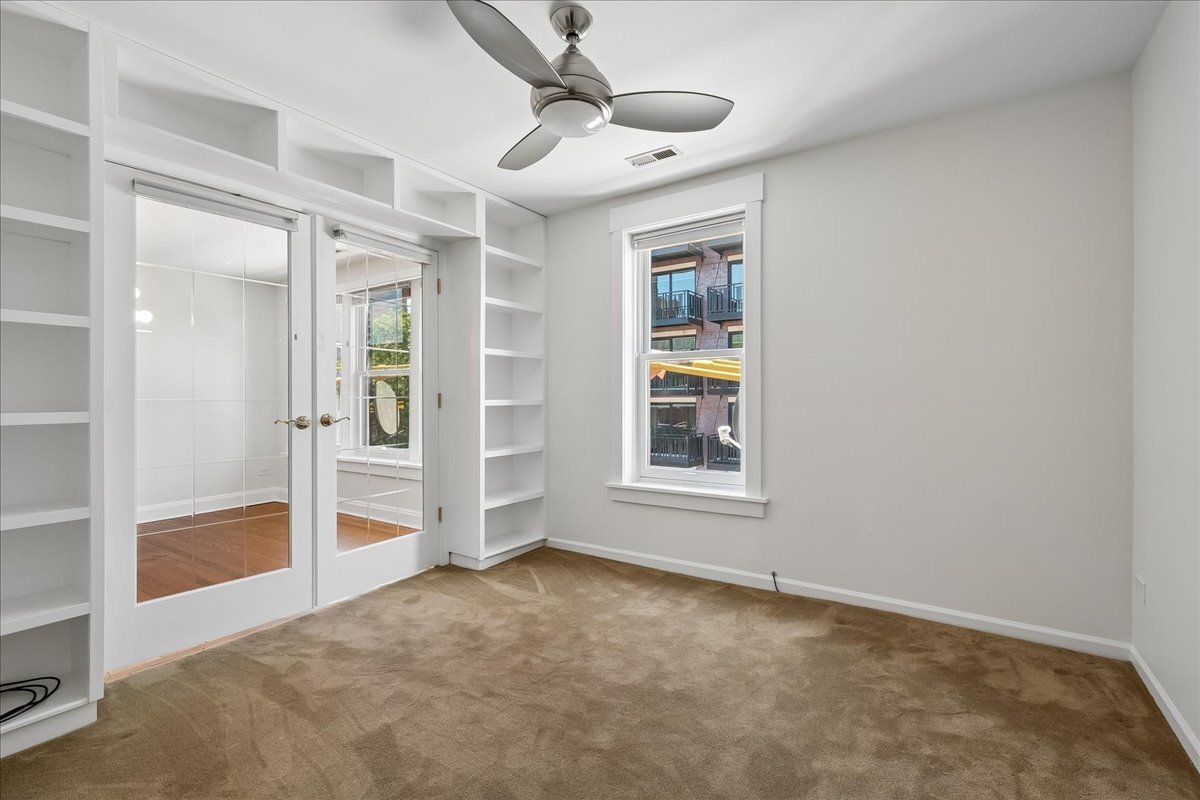 940 W Carmen Avenue 3w Property Photo 18