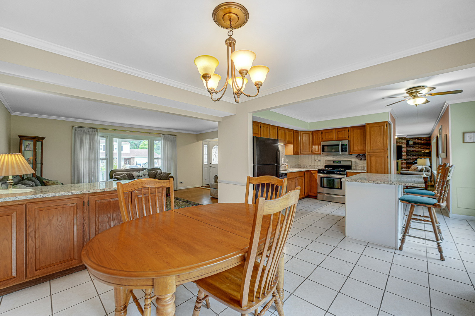 9031 Shady Drive Property Photo 7