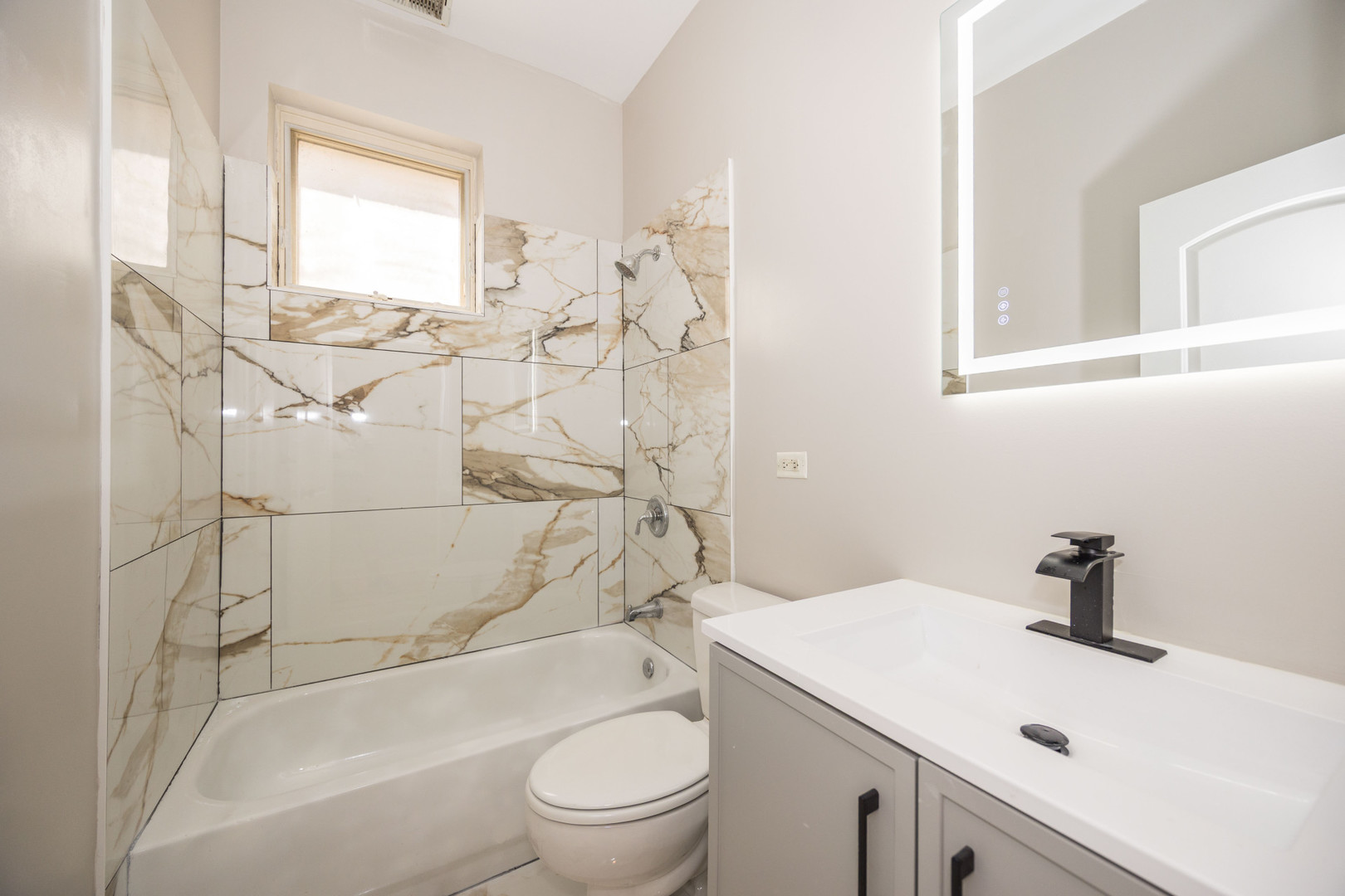 6651 S Drexel Avenue 1e Property Photo 11