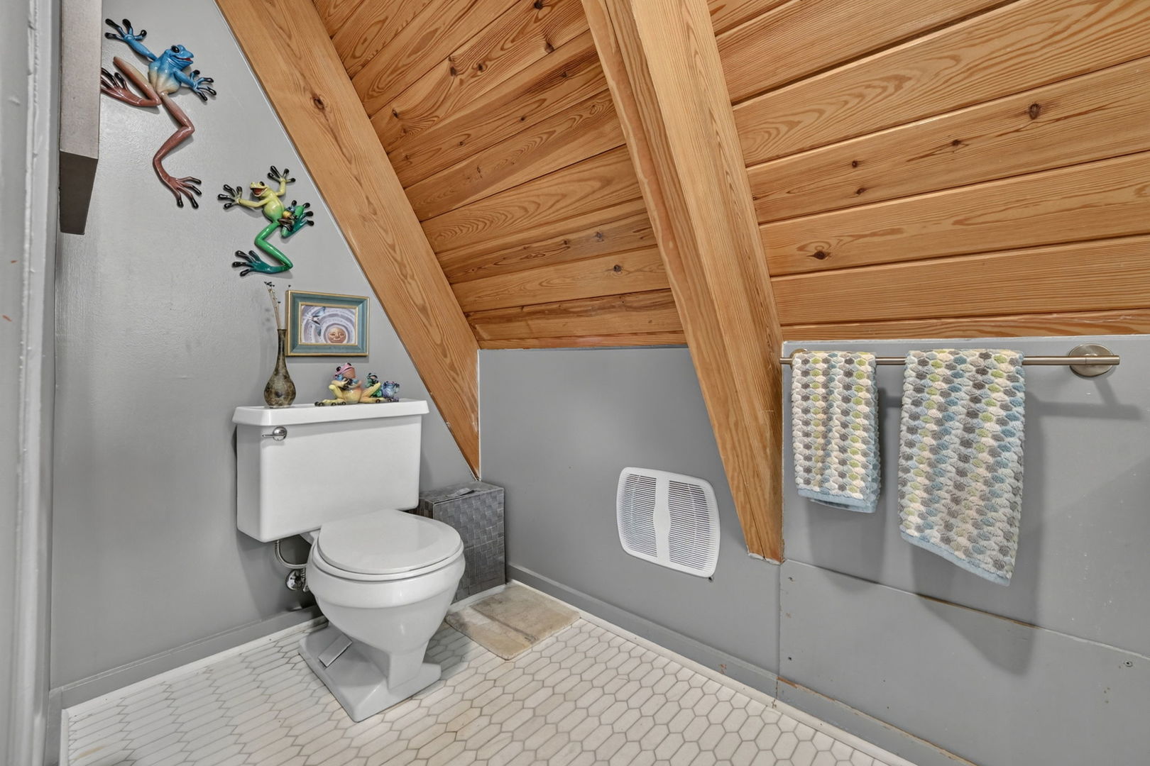 405 Fairmont Drive Property Photo 16