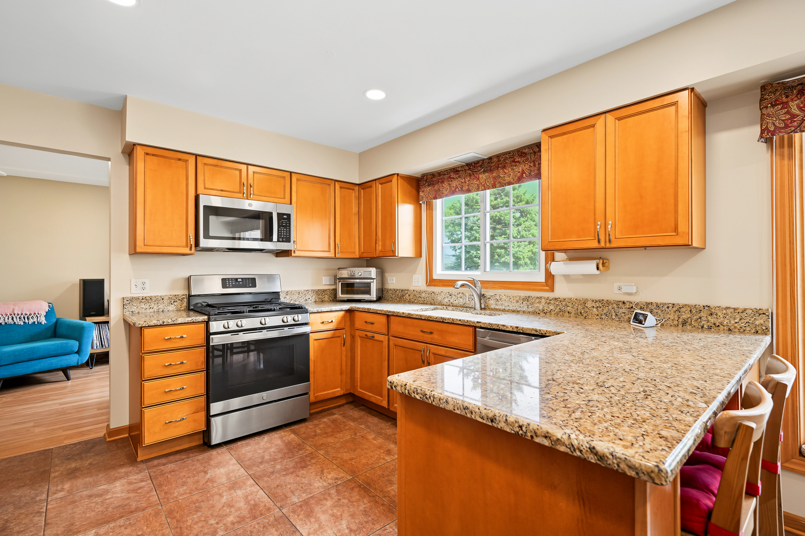 567 Hamilton Avenue Property Photo 13
