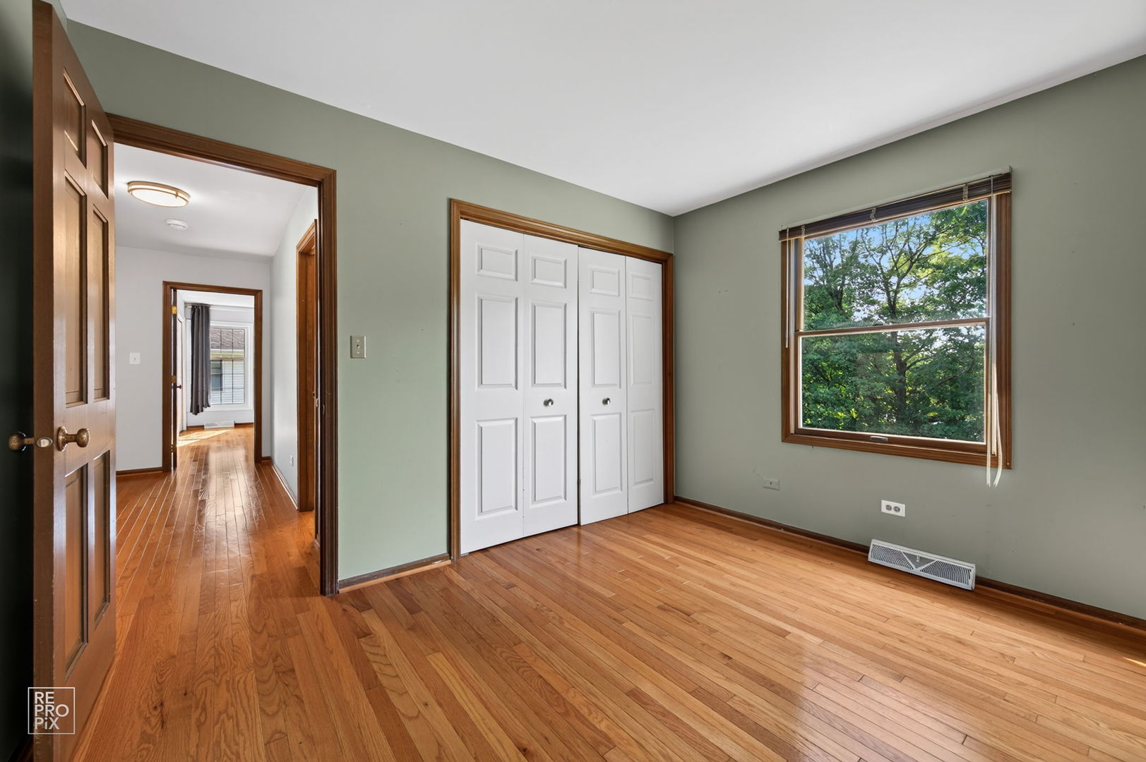 683 Honeysuckle Lane Property Photo 11