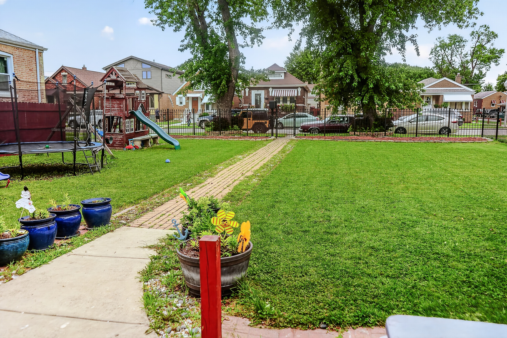 6452 S Kolin Avenue Property Photo 6