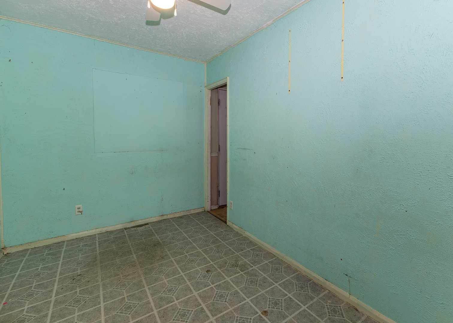 218 E South Street Property Photo 11