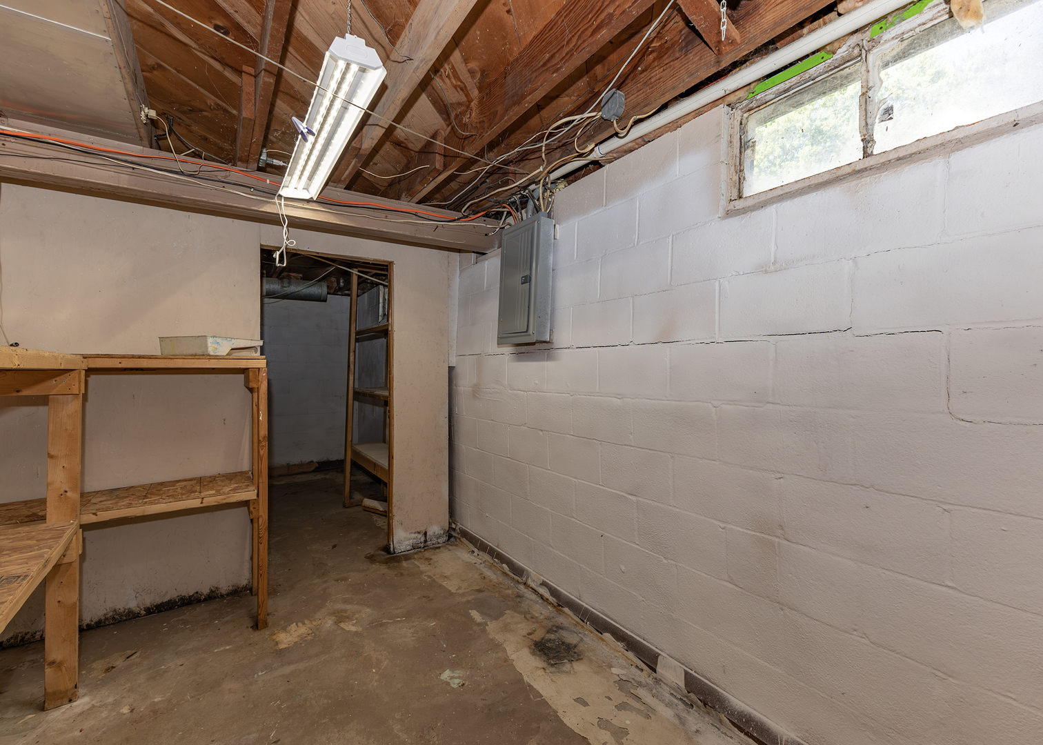 218 E South Street Property Photo 17