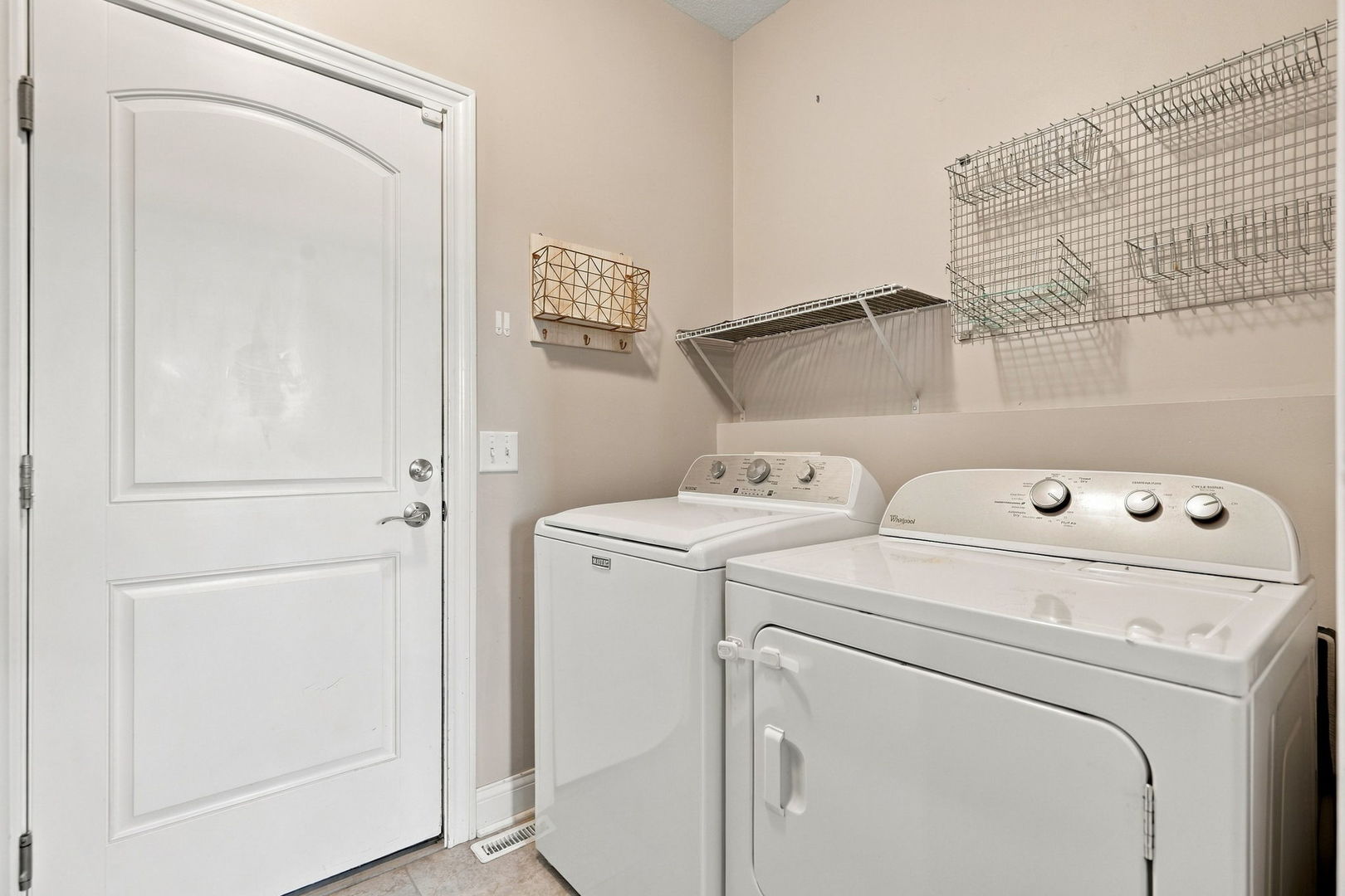 1101 Wild West Drive Property Photo 9