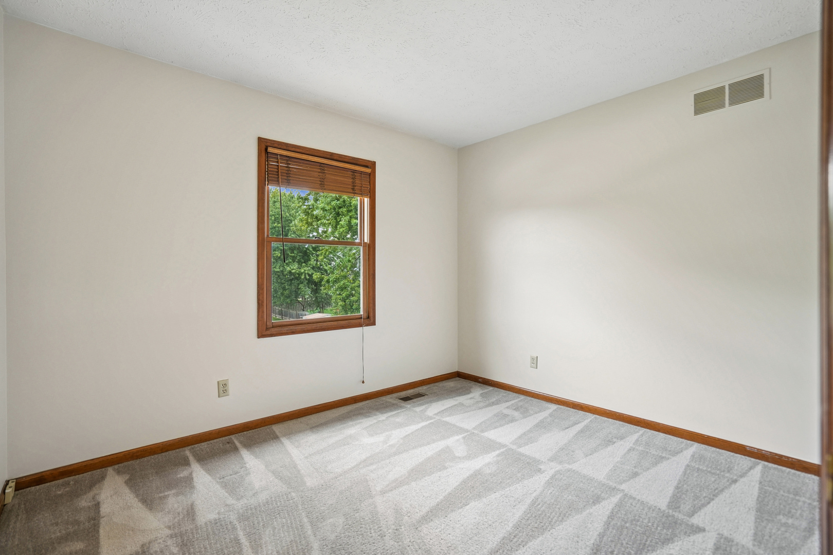 4806 Taylor Street Property Photo 22