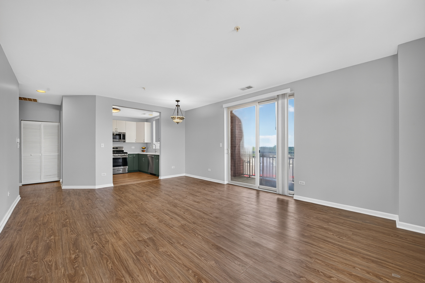 1700 Riverwoods Drive 706 Property Photo 12