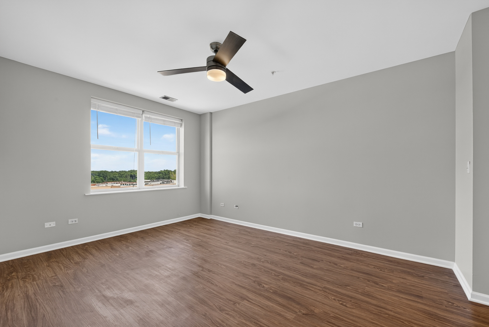 1700 Riverwoods Drive 706 Property Photo 15