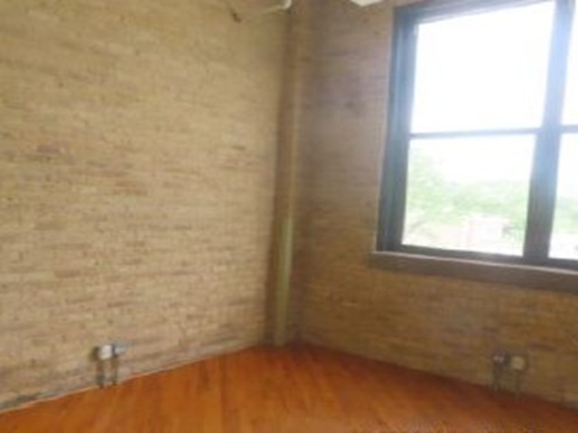 601 Linden Place 311 Property Photo 7
